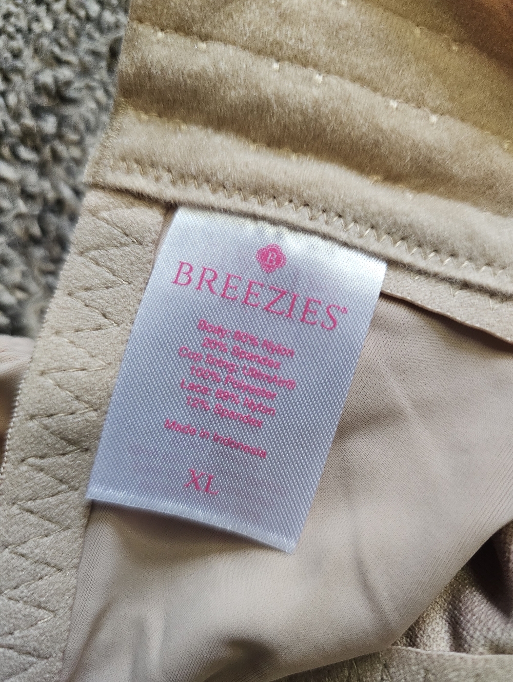 2 NWOT Breezies Bras sz XL - Picture 2 of 3